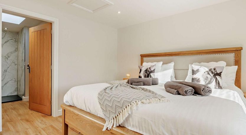 Photo of 2 Bed in Weston