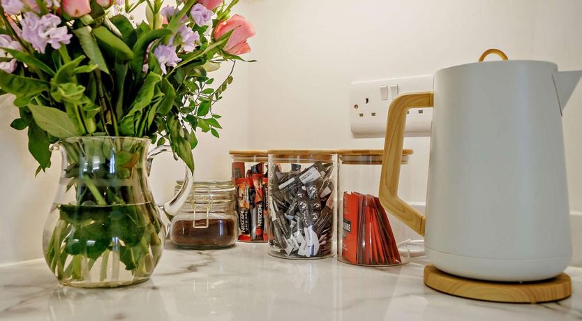 Photo of 2 Bed in Weston