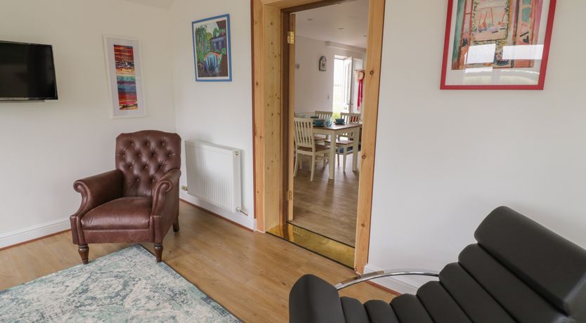 Photo of Buttercups at Midway