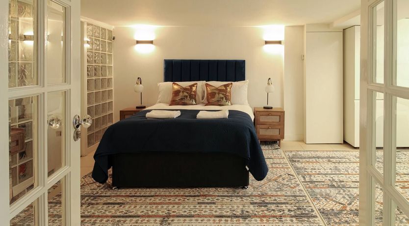 Photo of Blue Velvet Dream