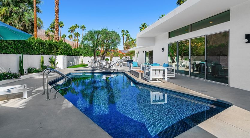 Photo of Palm Springs Spirit