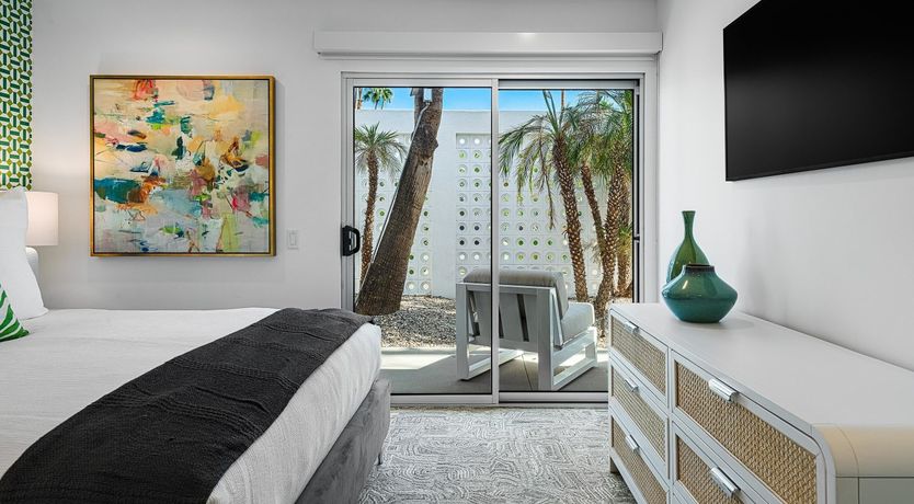 Photo of Palm Springs Spirit