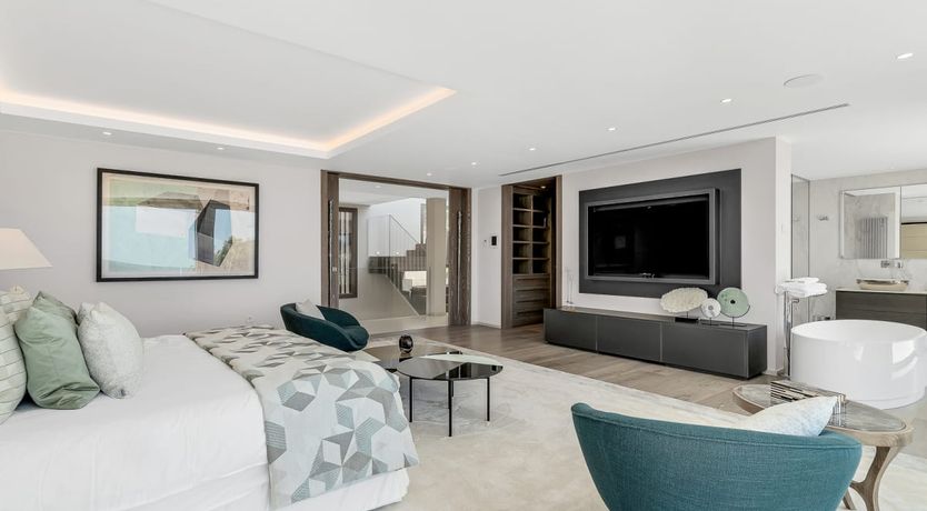 Photo of A Spanish Rose