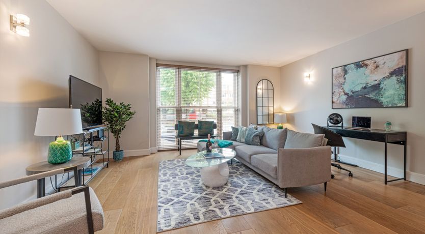 Photo of Gilded Rainbow