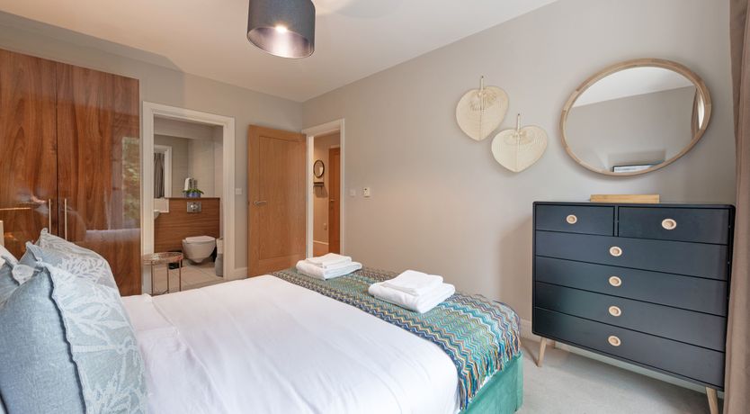 Photo of Gilded Rainbow