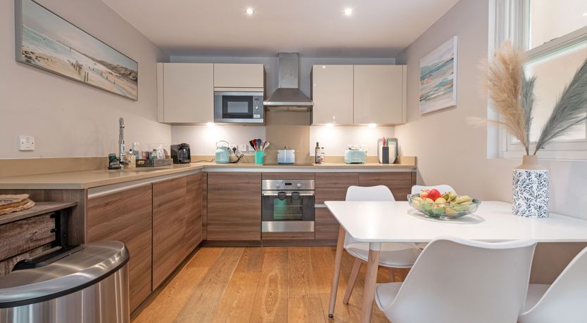 Photo of Gilded Rainbow