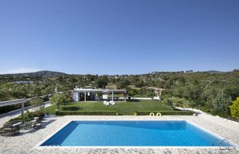 Loutraki Lookout Villa