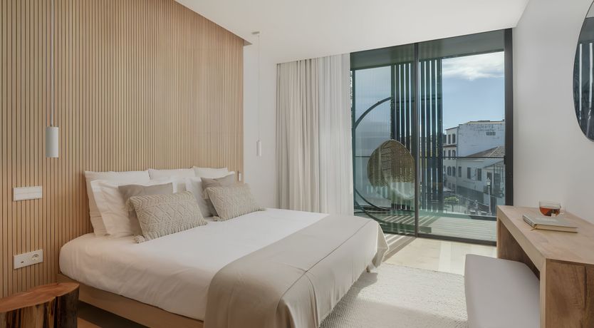 Photo of Luxury & Refined