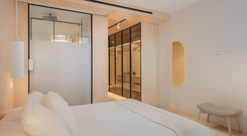 Photo of Luxury & Refined