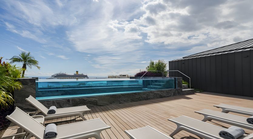 Photo of Luxury & Refined