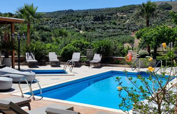 The Green Paradise Villa