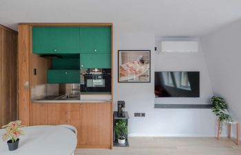 Modern Soho Apartment