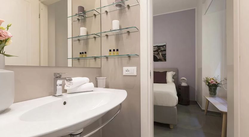 Photo of Roman Pomes