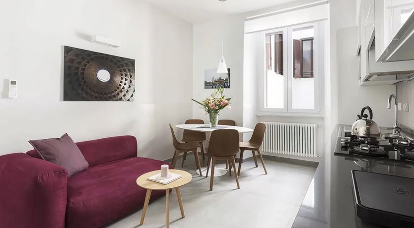 Photo of Roman Pomes