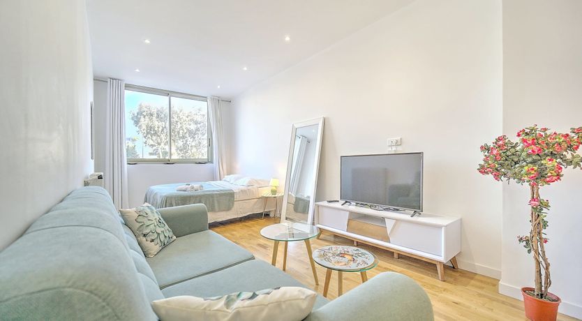 Photo of The Jade Charm