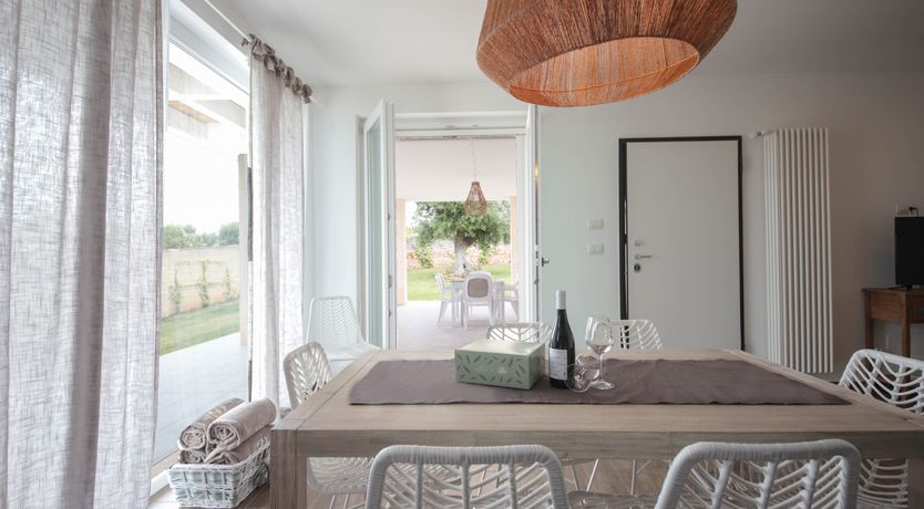 Photo of Olive Whisper