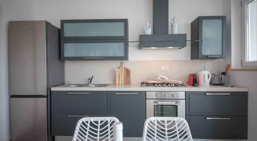 Photo of Olive Whisper