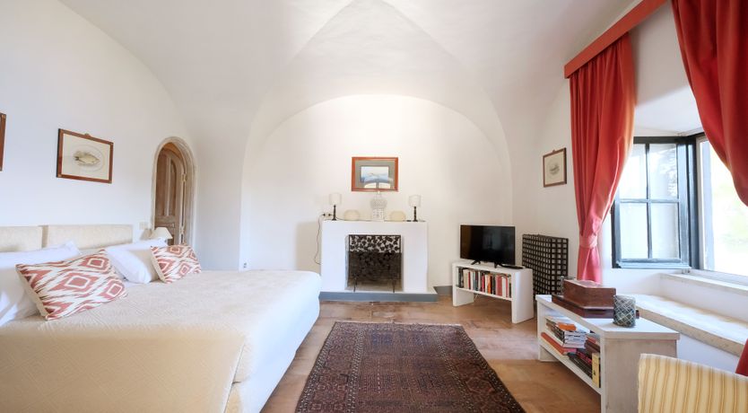 Photo of White Lotus House