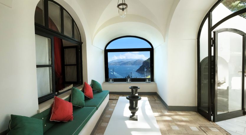 Photo of White Lotus House