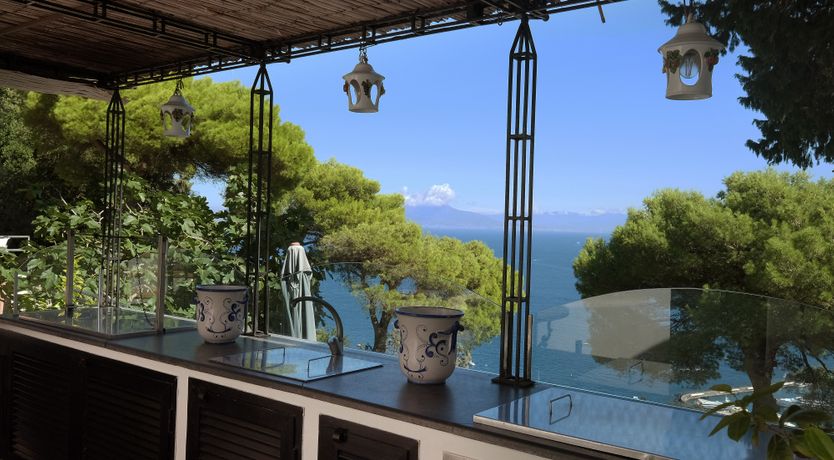 Photo of White Lotus House