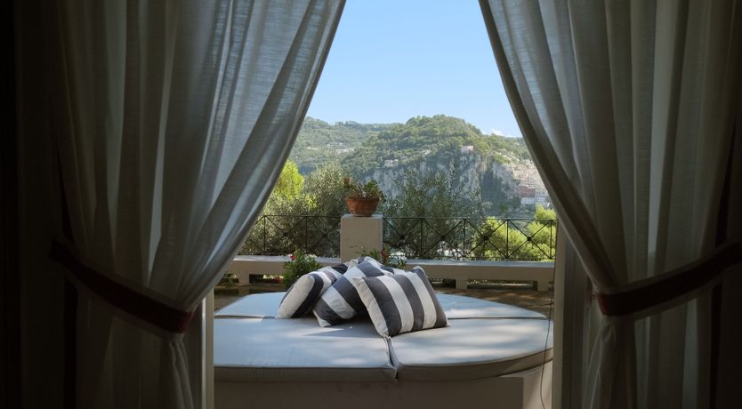 Photo of White Lotus House