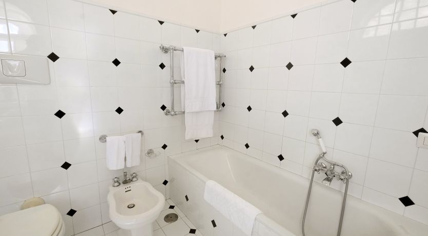 Photo of White Lotus House