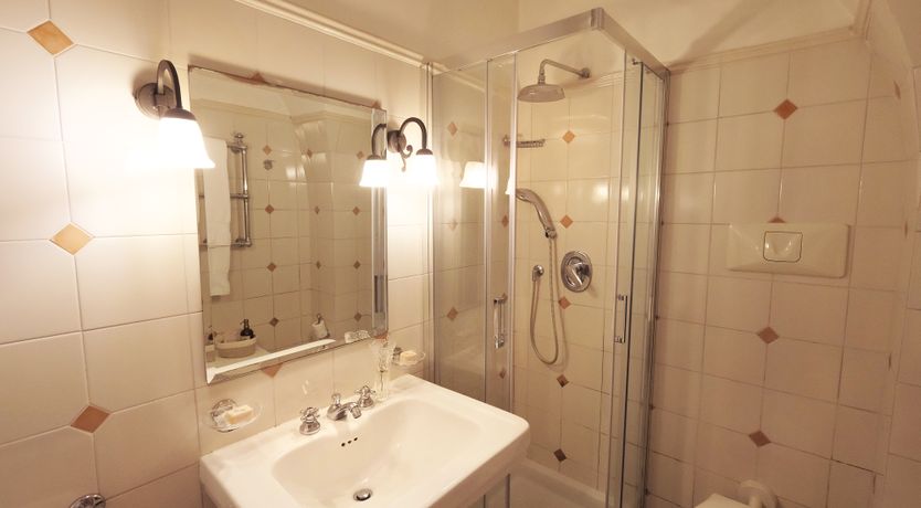 Photo of White Lotus House