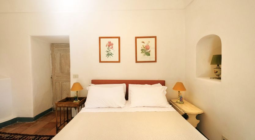 Photo of White Lotus House