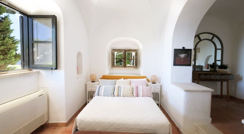 Photo of White Lotus House