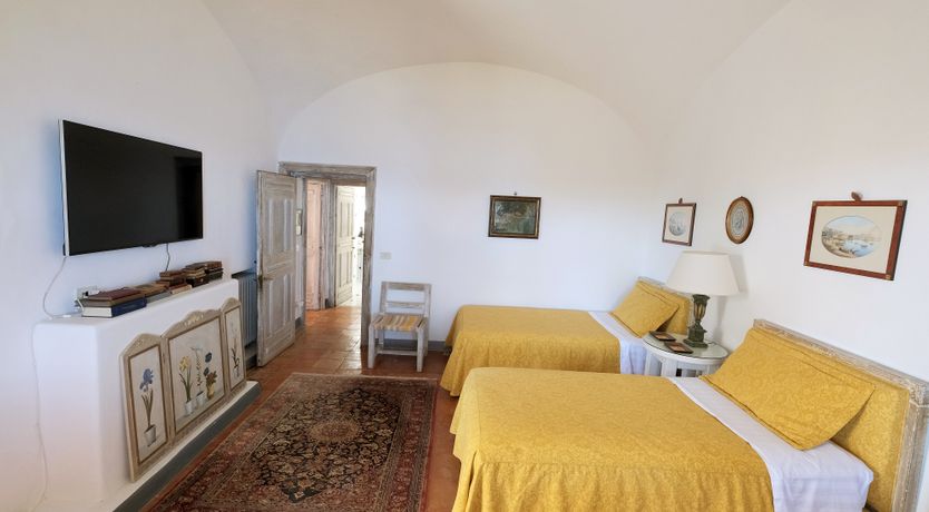 Photo of White Lotus House