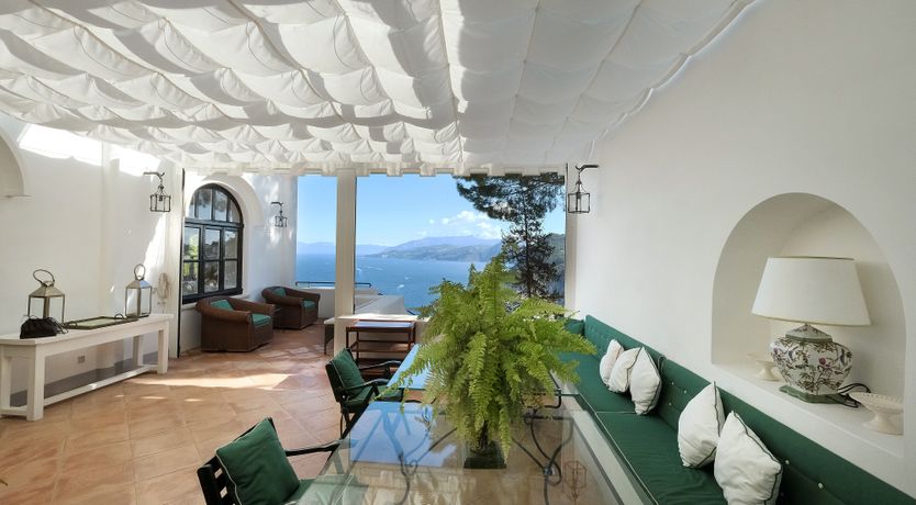 Photo of White Lotus House