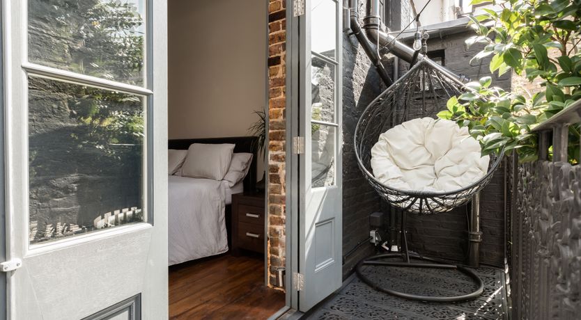 Photo of Paper White