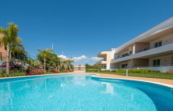 Sunshine and Sea Villa