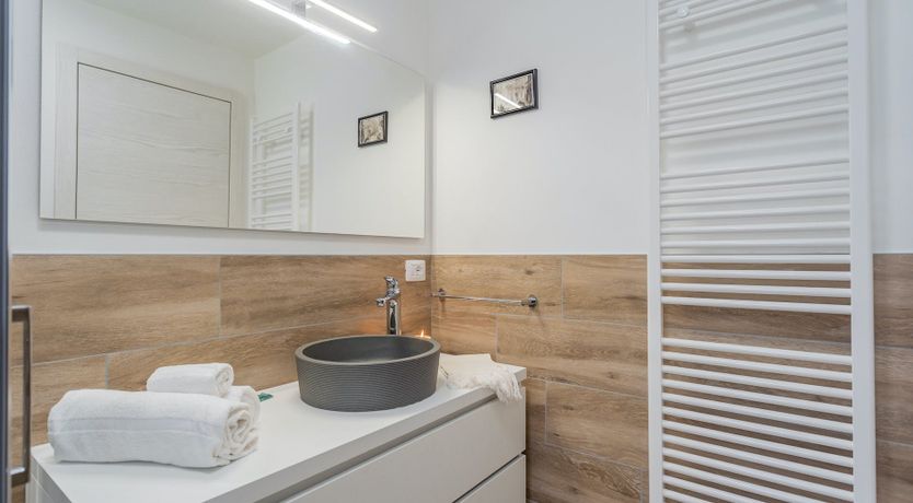 Photo of Abode of the Lake