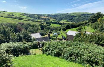 Aylesbury Cottage Sleeps 4 Holiday Cottage