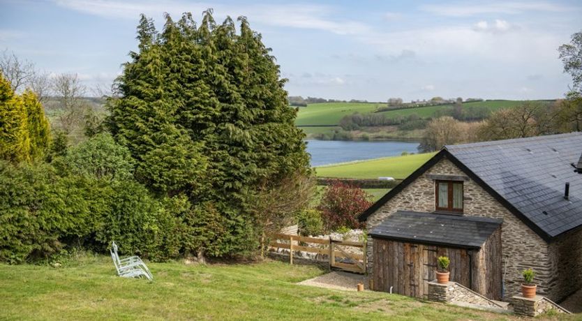 Photo of The Pony Stalls, Brompton Regis