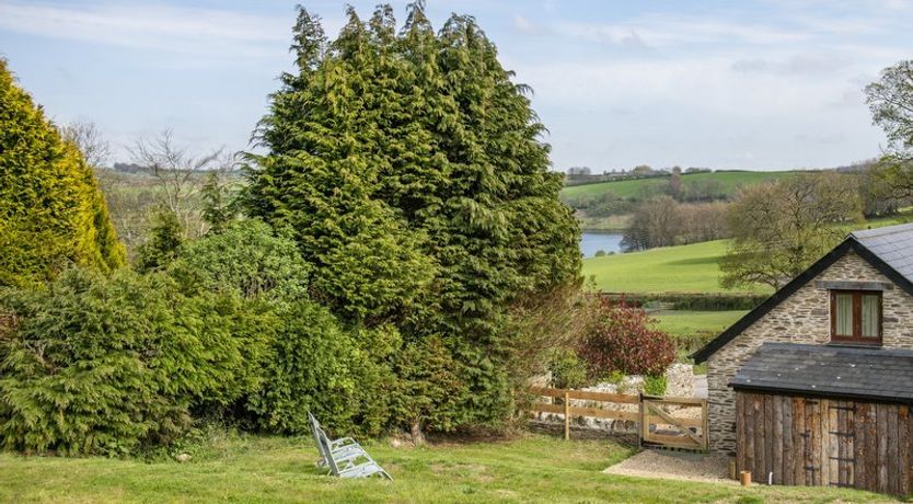 Photo of The Pony Stalls, Brompton Regis