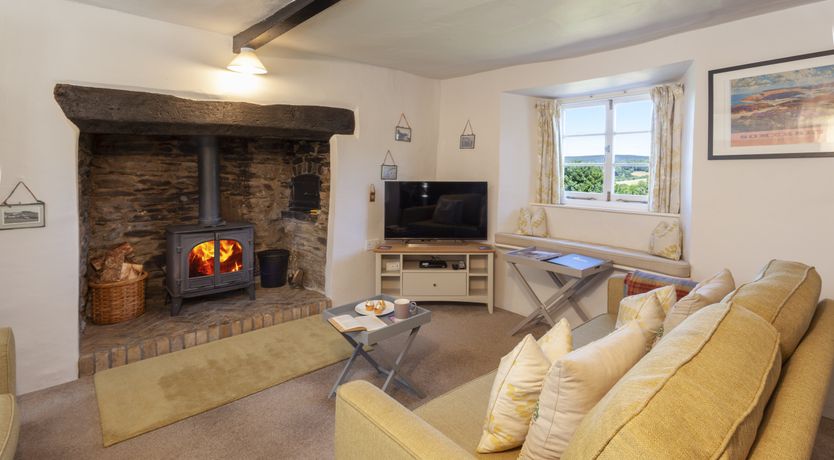 Photo of Syms Cottage, Cutcombe