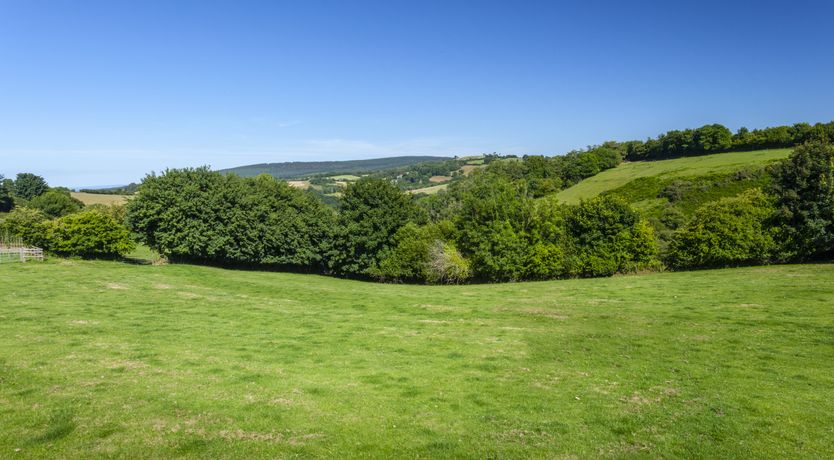 Photo of Syms Cottage, Cutcombe