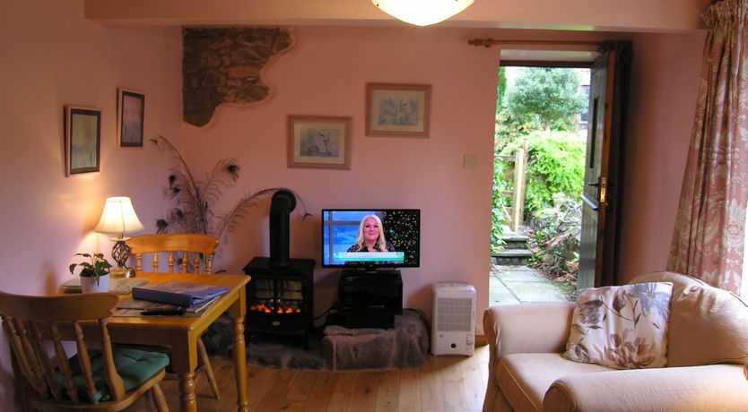 Photo of Cleeve Apartment, Near Dunster
