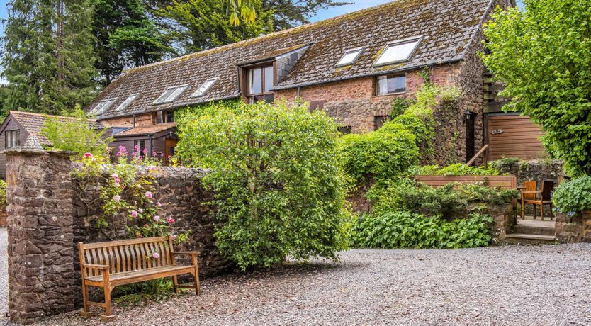 Photo of Cleeve Apartment, Near Dunster