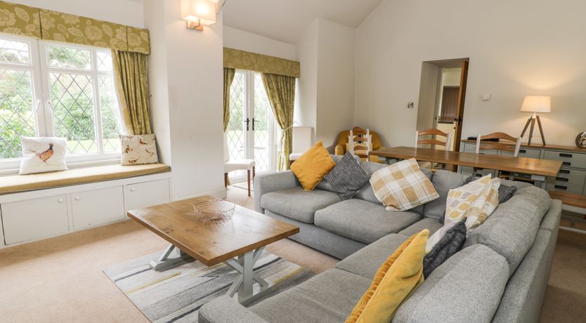 Photo of Lakeside Cottage