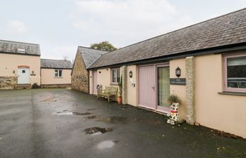 The Old Cowshed Holiday Cottage