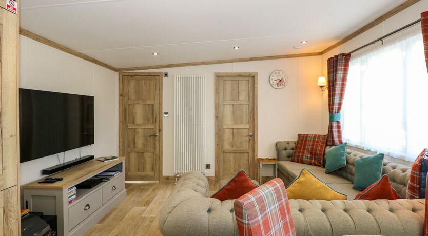 Photo of 18 Woodlands Retreat