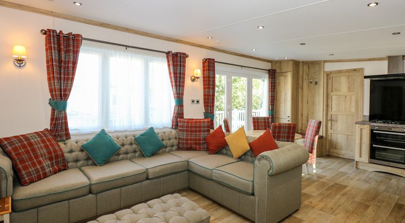 Photo of 18 Woodlands Retreat