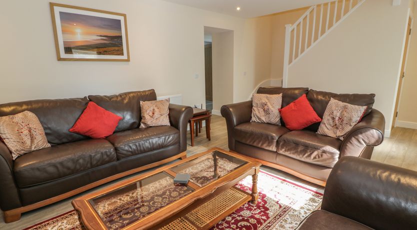 Photo of Buckled Barn