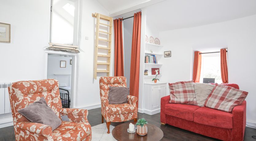 Photo of 4 Ty Person