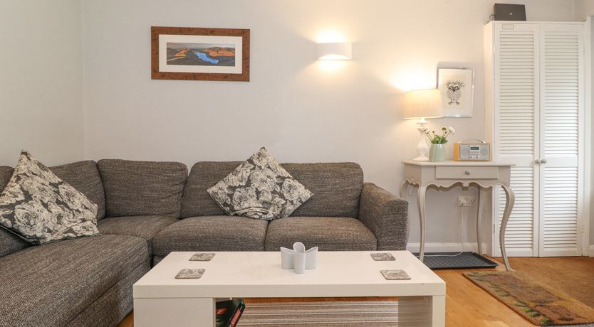 Photo of T'whit T'woo