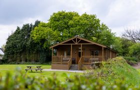 Photo of tarkas-holt-log-cabin