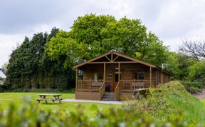 Photo of Tarka's Holt Log Cabin